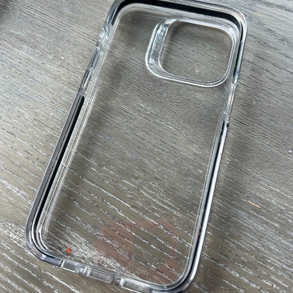 Gear4 Santa Cruz Case iPhone 13 Pro - Picture 2 of 2